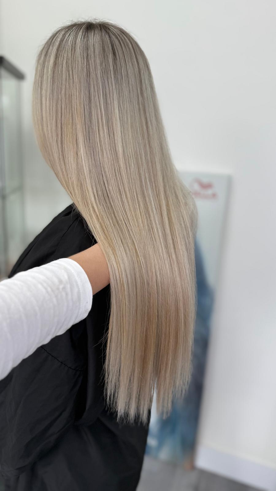 Liso rubio ceniza — Alexys Style